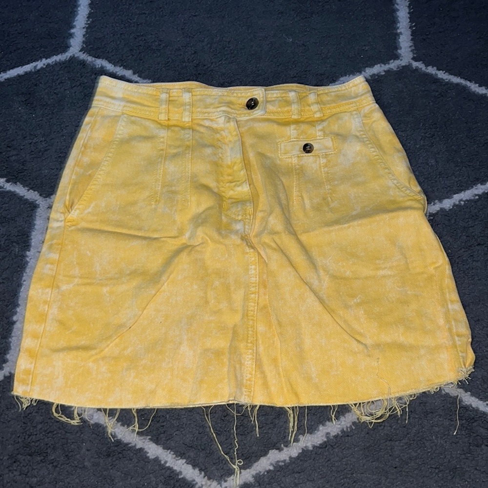 BDG Urban Outfitters Yellow Acid Wash Denim Mini Skirt Size Medium - Picture 2 of 6